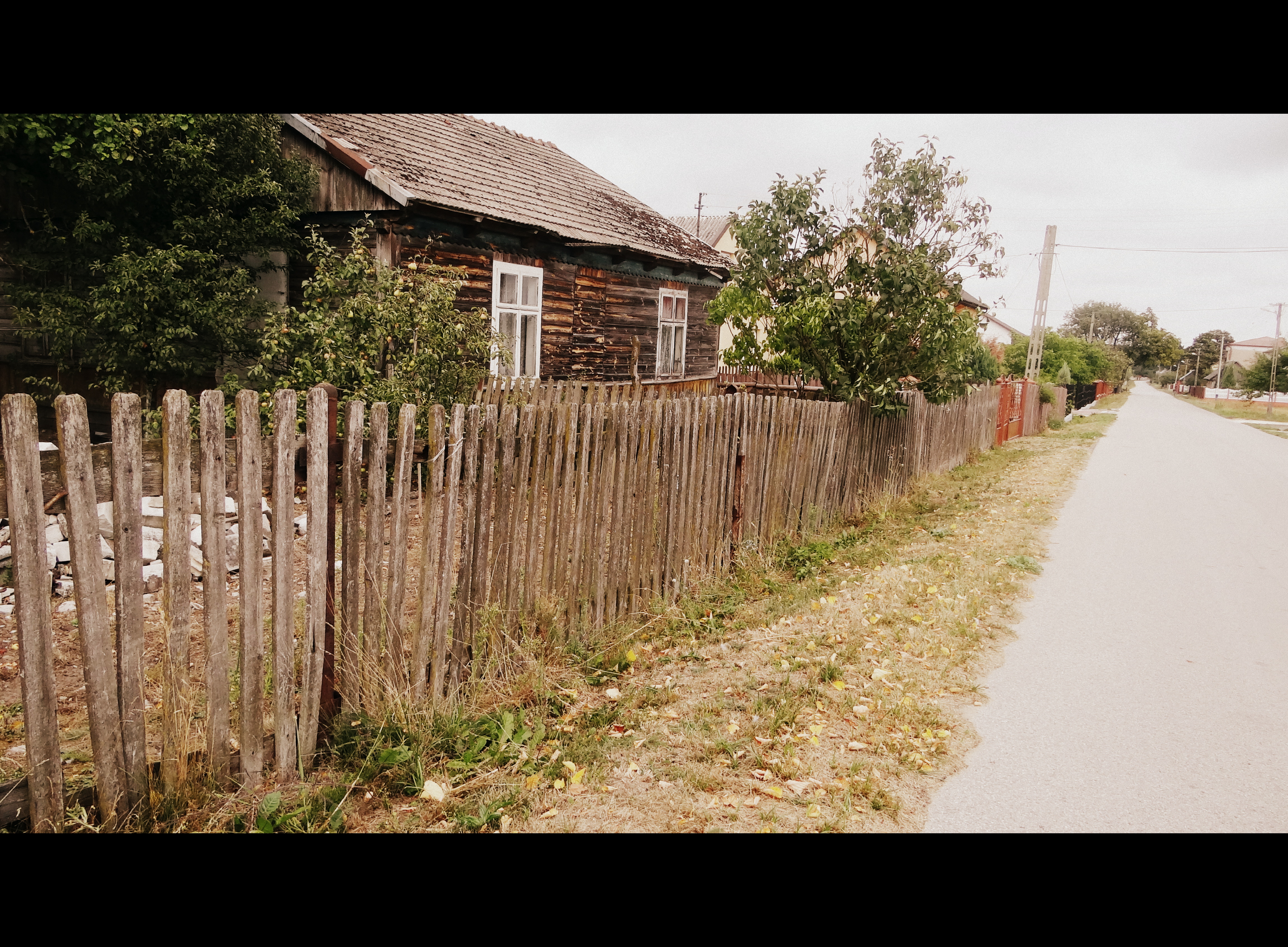 Okruchy przeszłości -dawne zabudowania we wsi Grabownica 